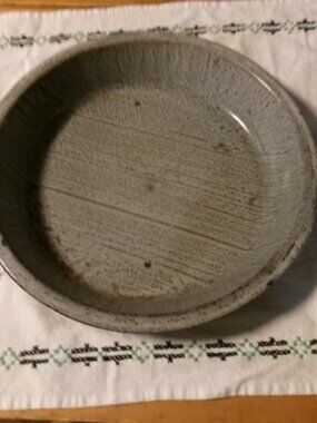 vtg enamelware pie tin 10 in 1940s cottage core